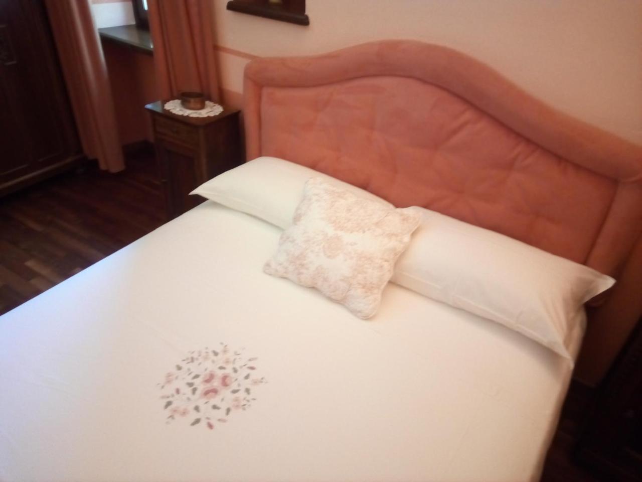 Tenuta Calabiana Diano dʼAlba Екстериор снимка